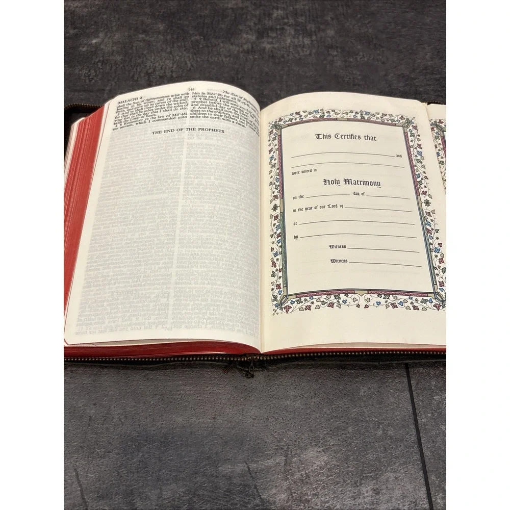 Holy Bible KJV Genuine Leather Red Letter Edition Concordance World Publishing